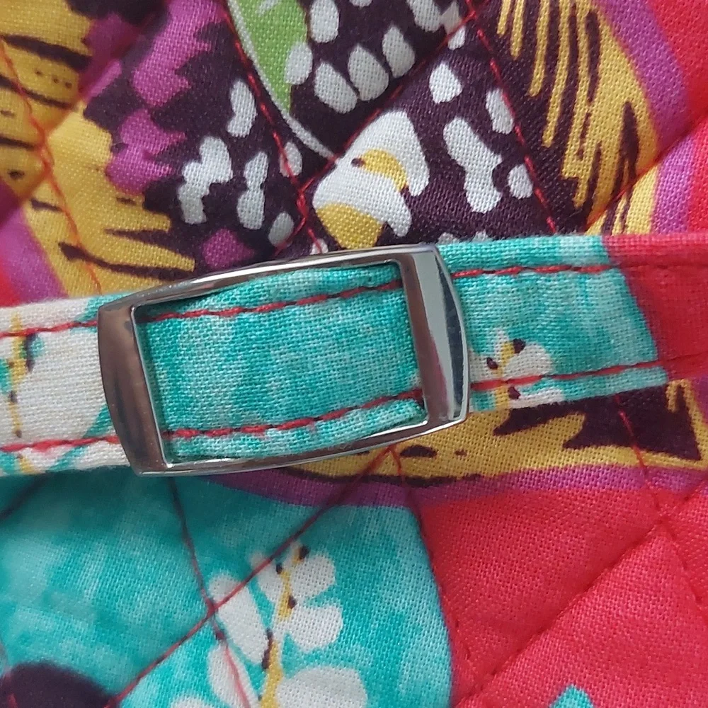 SOLD!! VERA BRADLEY - Picture 12 of 12